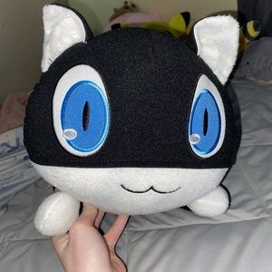 persona 5 morgana plush :)